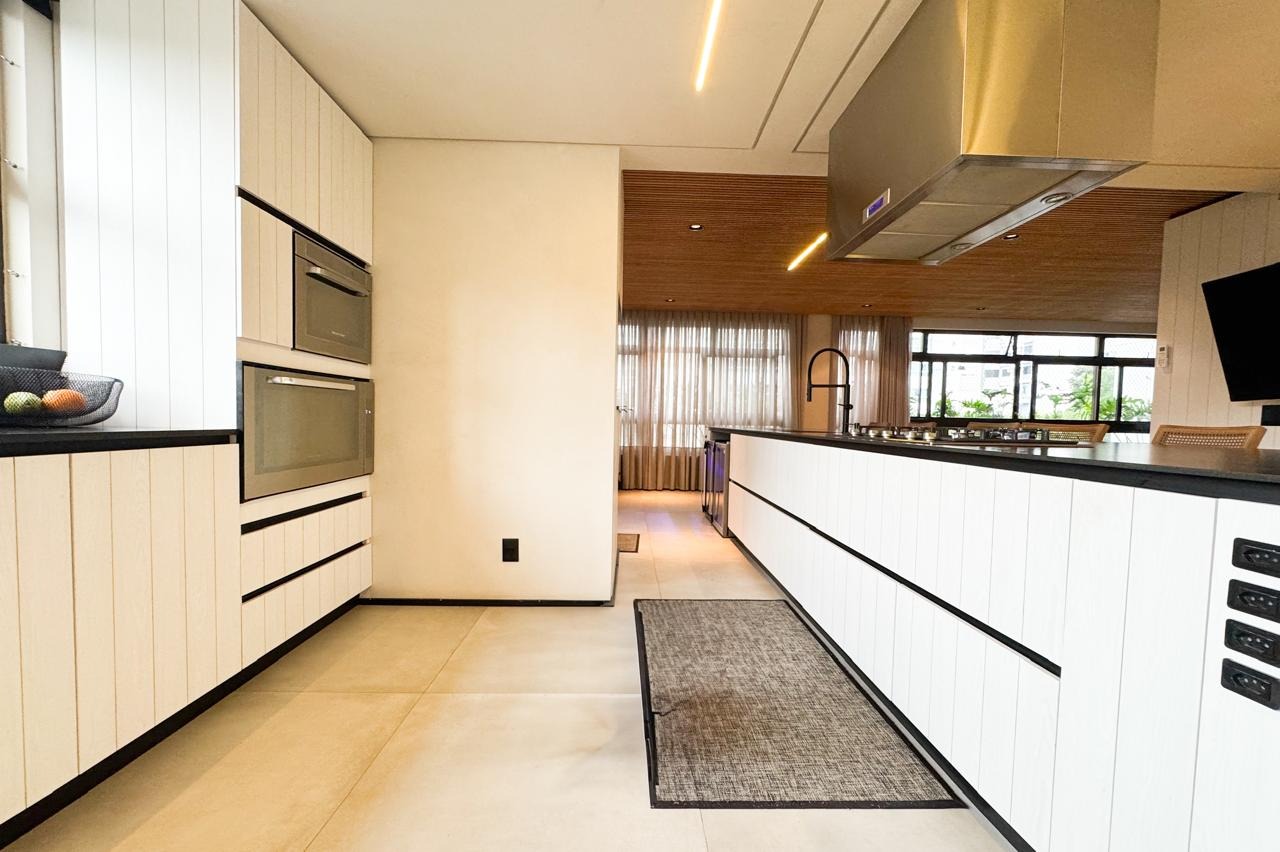 Apartamento à venda no bairro Ponta Aguda: 