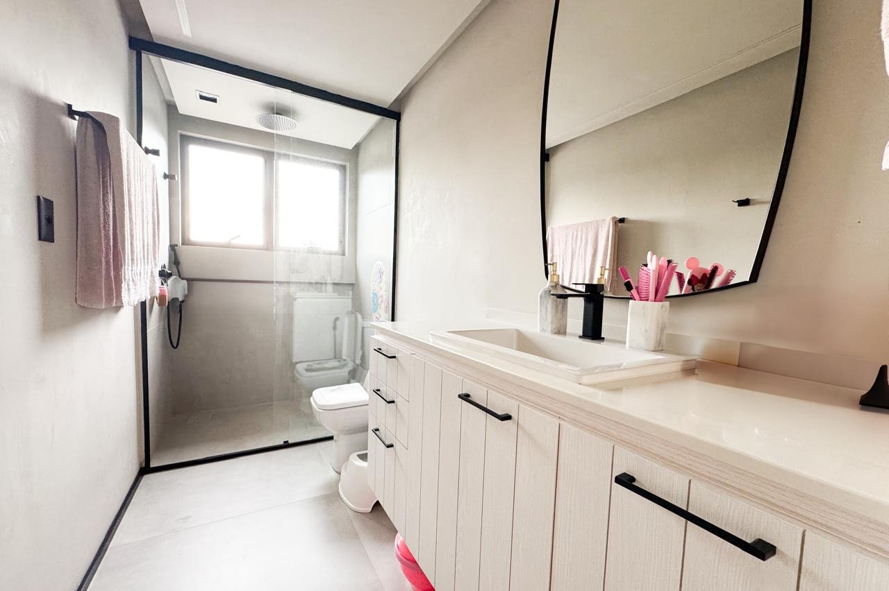 Apartamento à venda no bairro Ponta Aguda: 