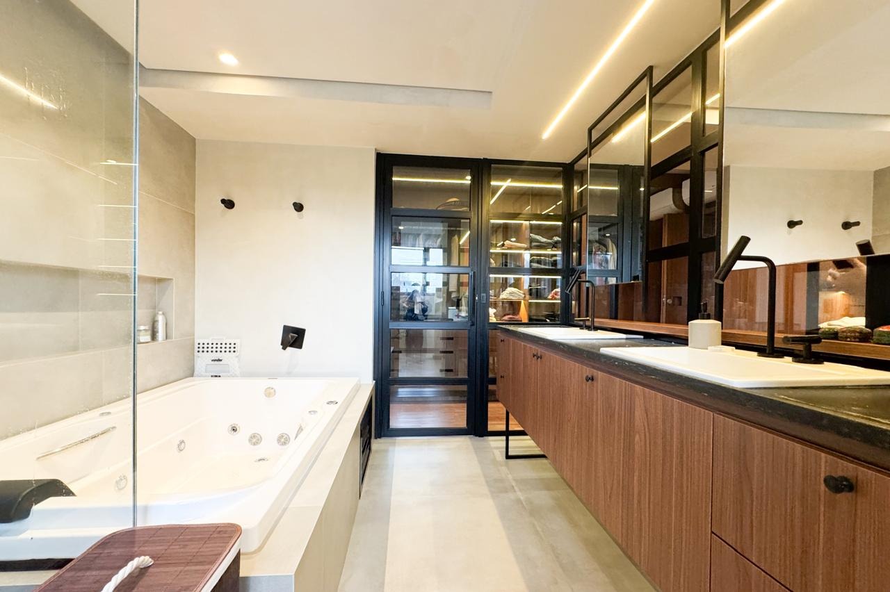 Apartamento à venda no bairro Ponta Aguda: 