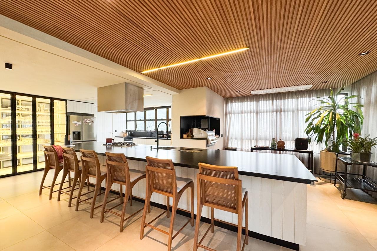 Apartamento à venda no bairro Ponta Aguda: 