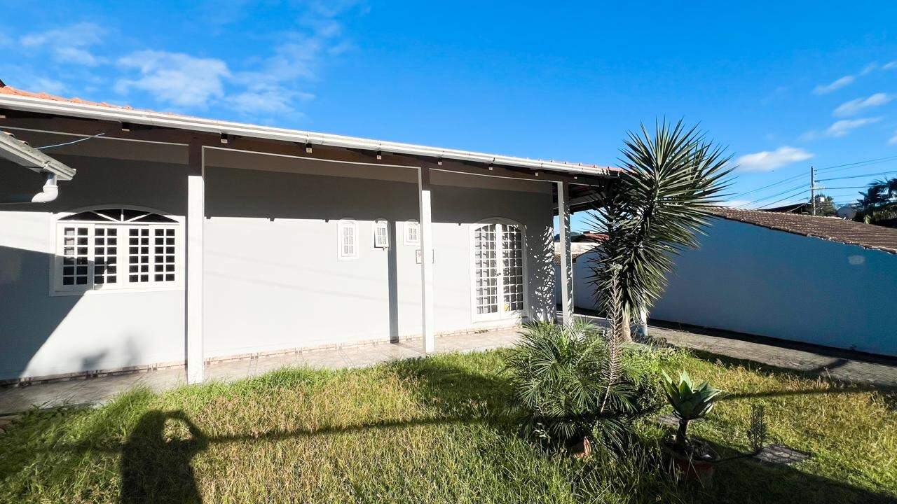 Casa à venda no bairro Passo Manso: 