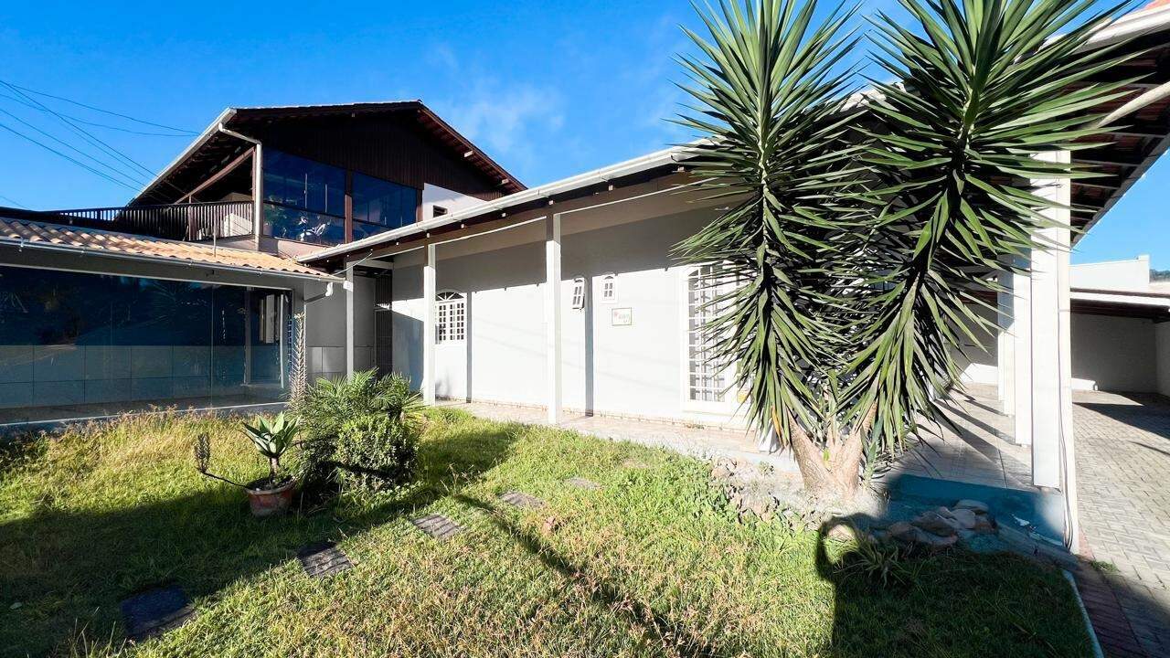 Casa à venda no bairro Passo Manso: 