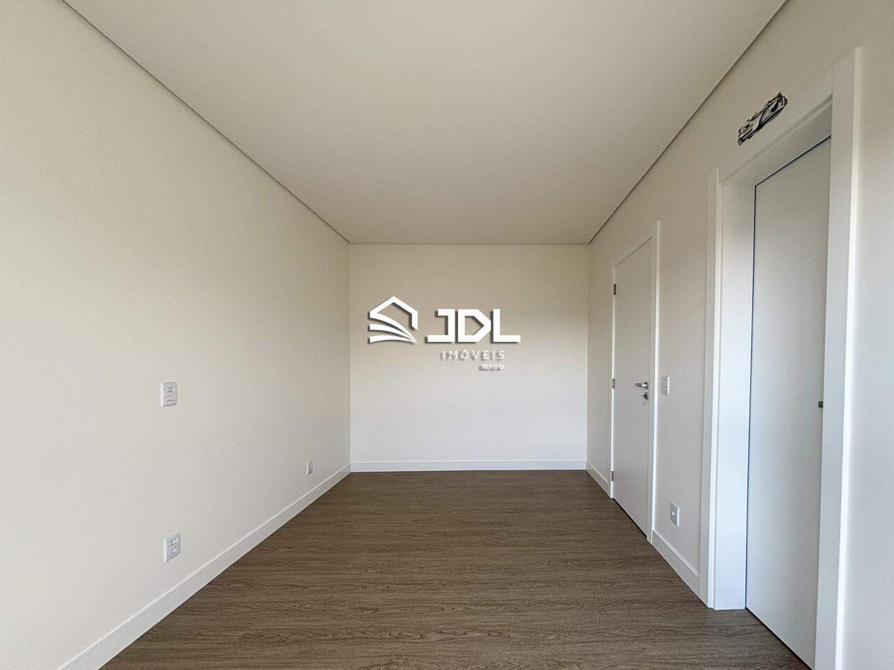 Apartamento à venda no bairro Velha: 
