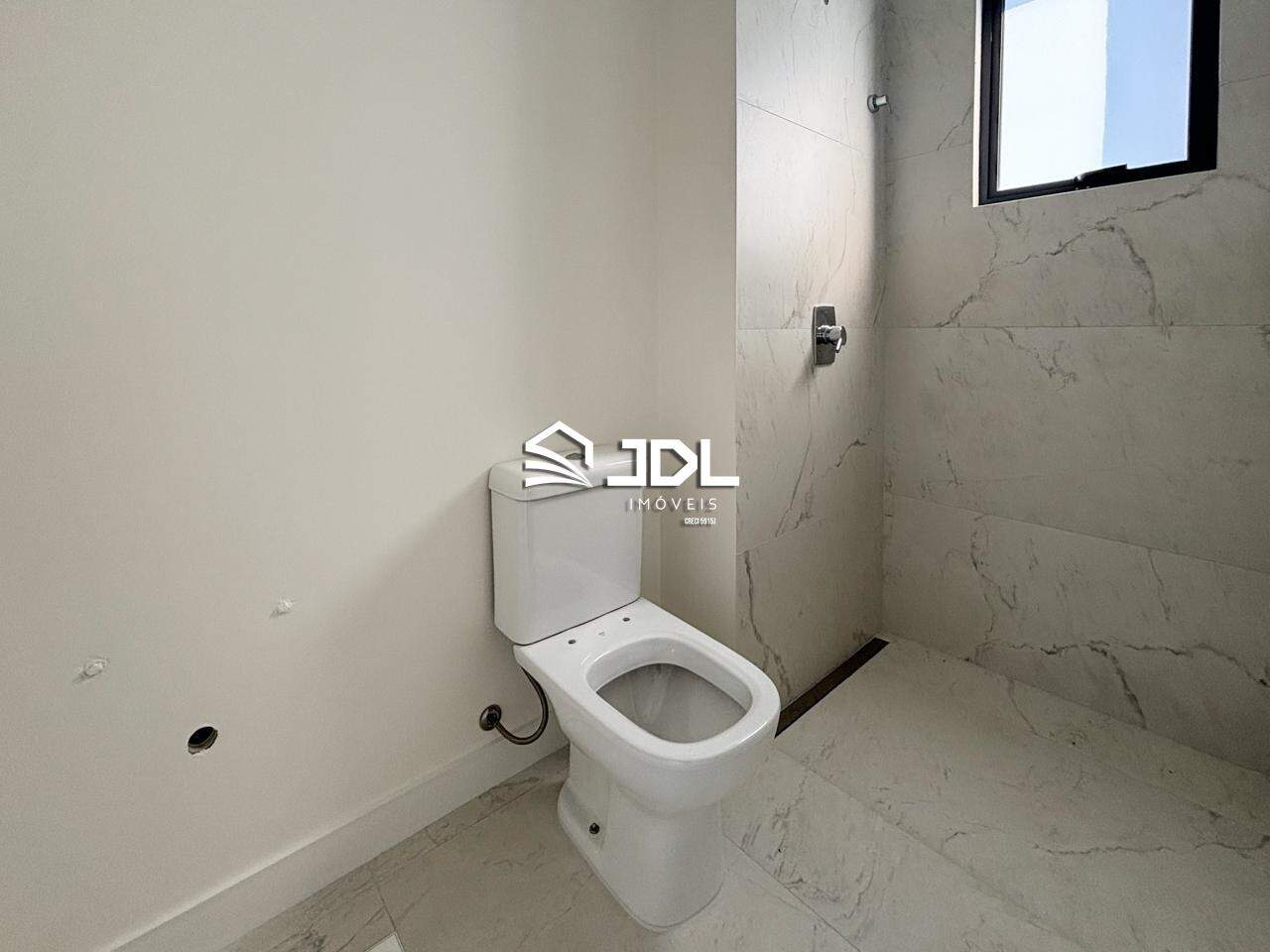 Apartamento à venda no bairro Velha: 