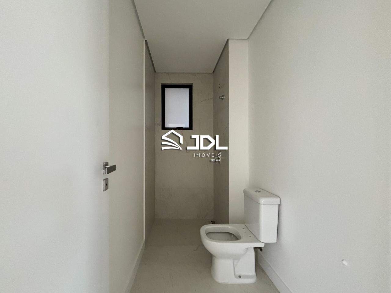 Apartamento à venda no bairro Velha: 