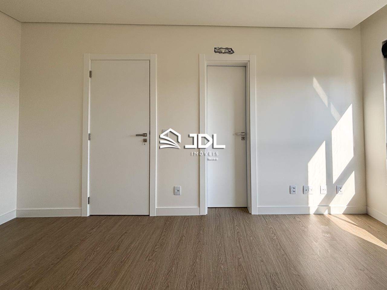 Apartamento à venda no bairro Velha: 