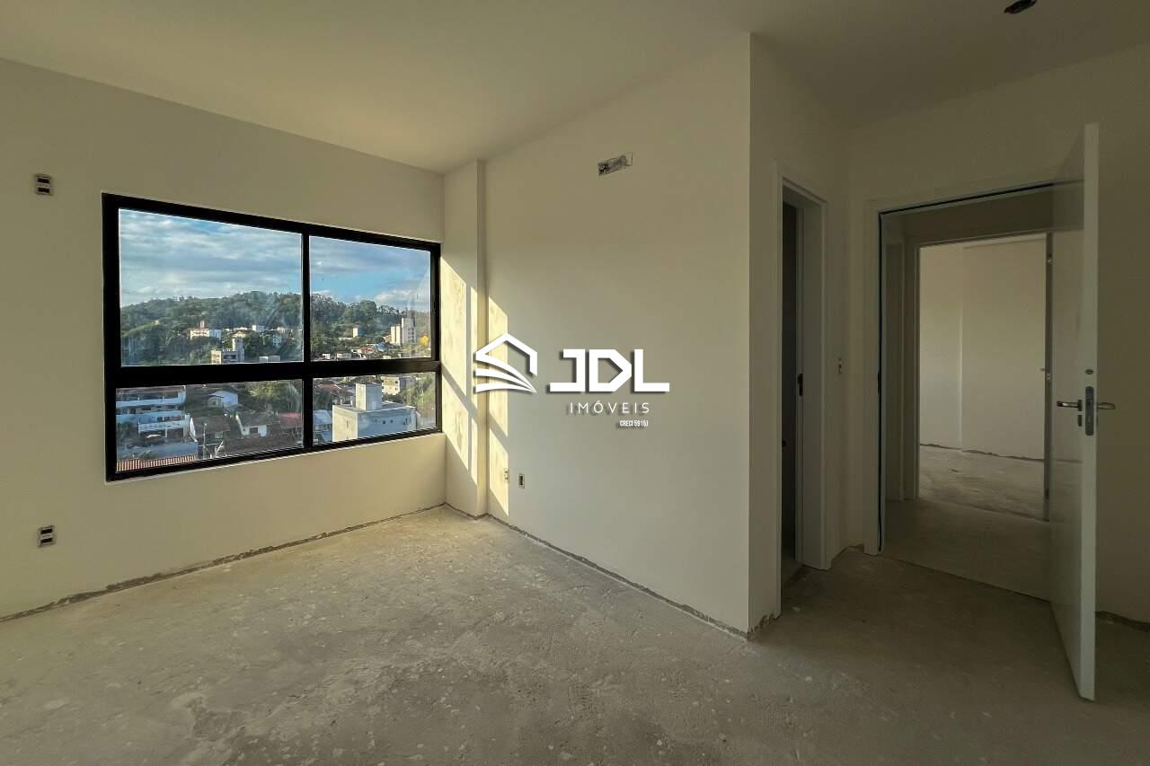 Apartamento à venda no bairro Velha: 