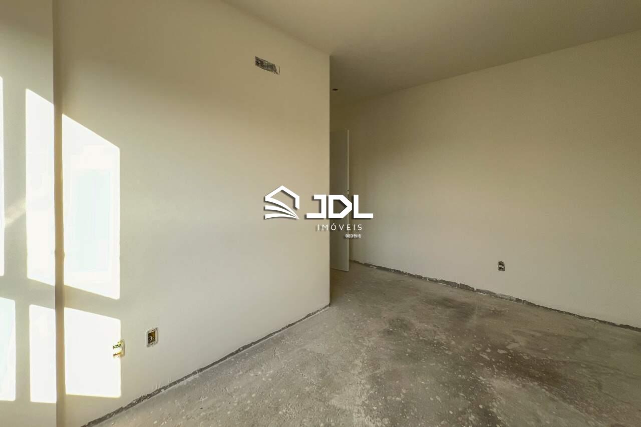 Apartamento à venda no bairro Velha: 