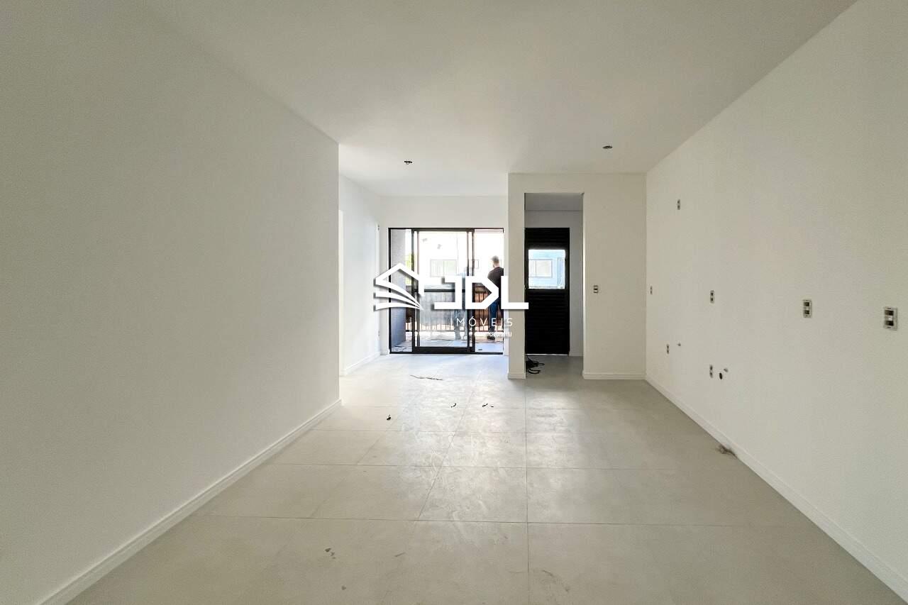 Apartamento à venda no bairro Velha: 