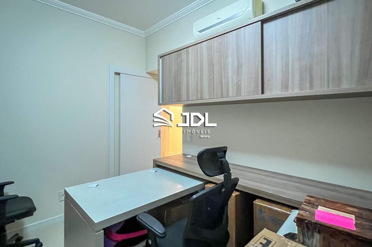 Apartamento à venda no bairro Victor Konder: 
