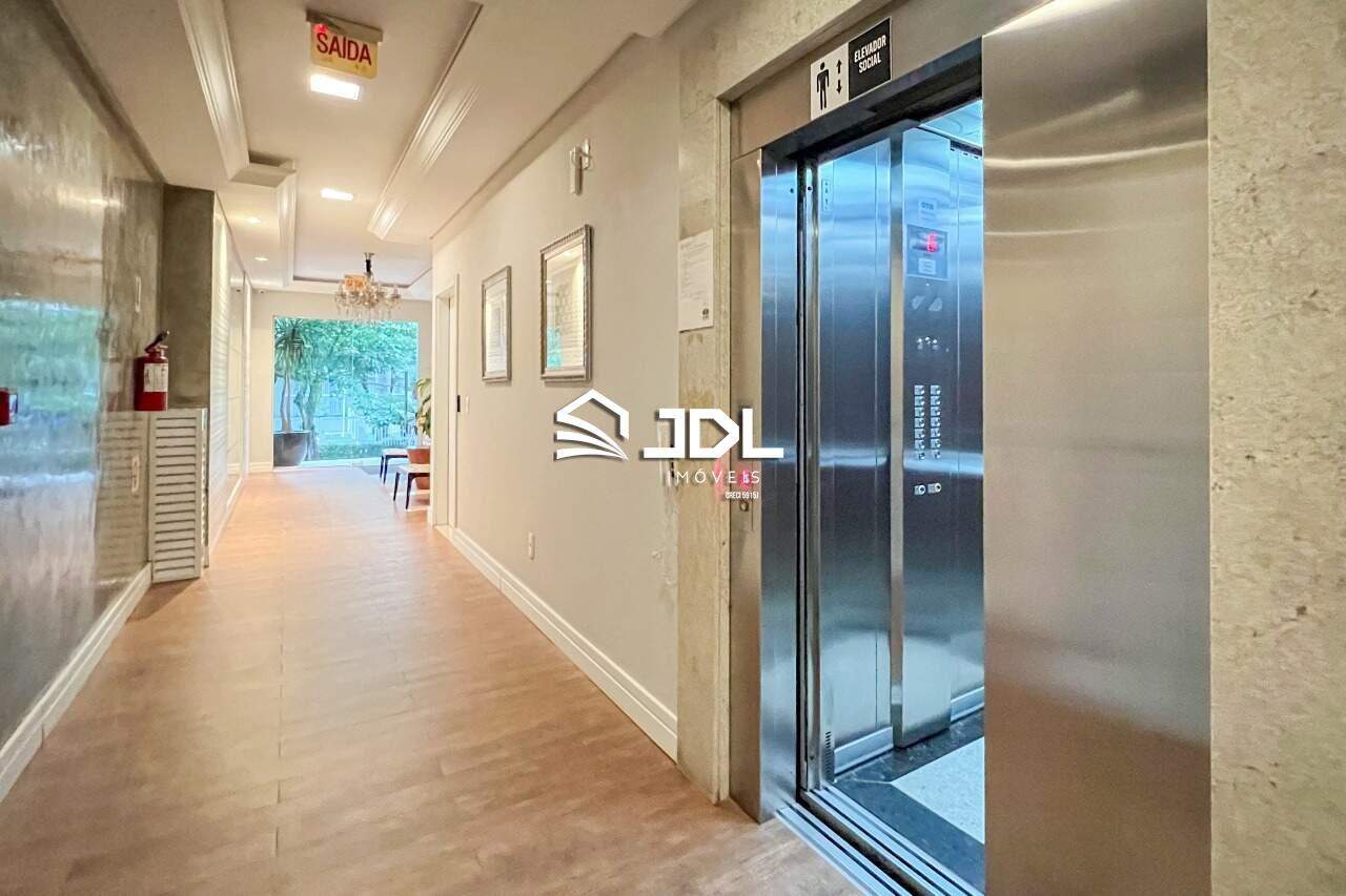 Apartamento à venda no bairro Victor Konder: 