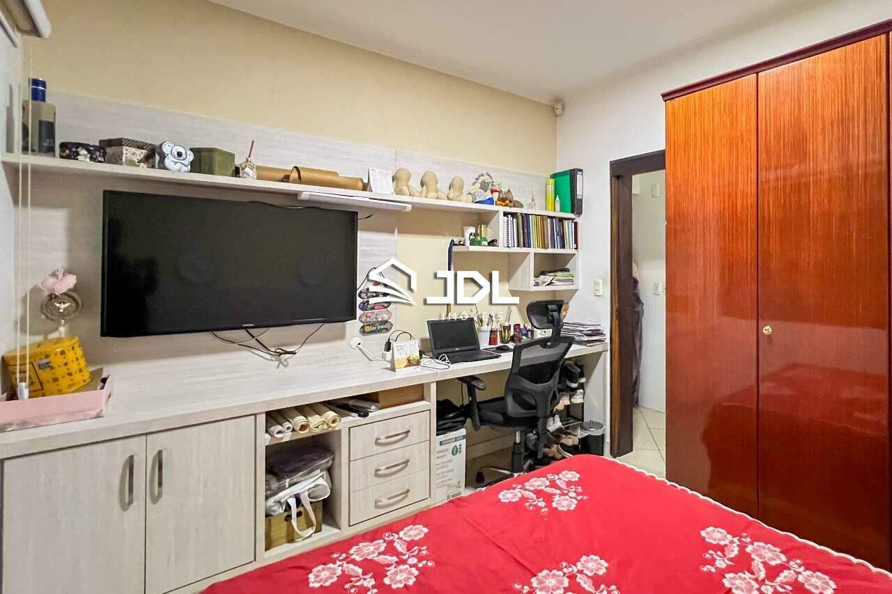 Casa à venda no bairro Velha: 