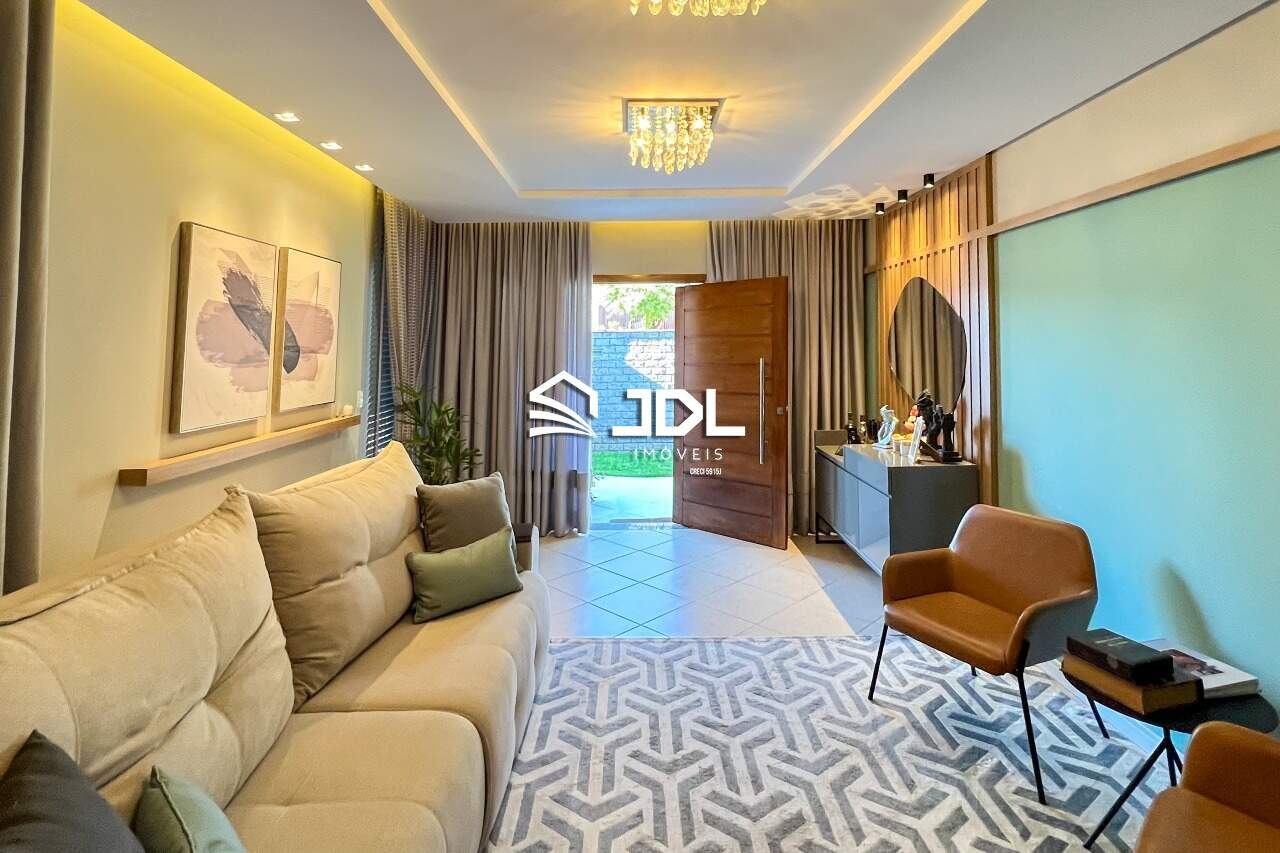 Casa à venda no bairro Velha: 