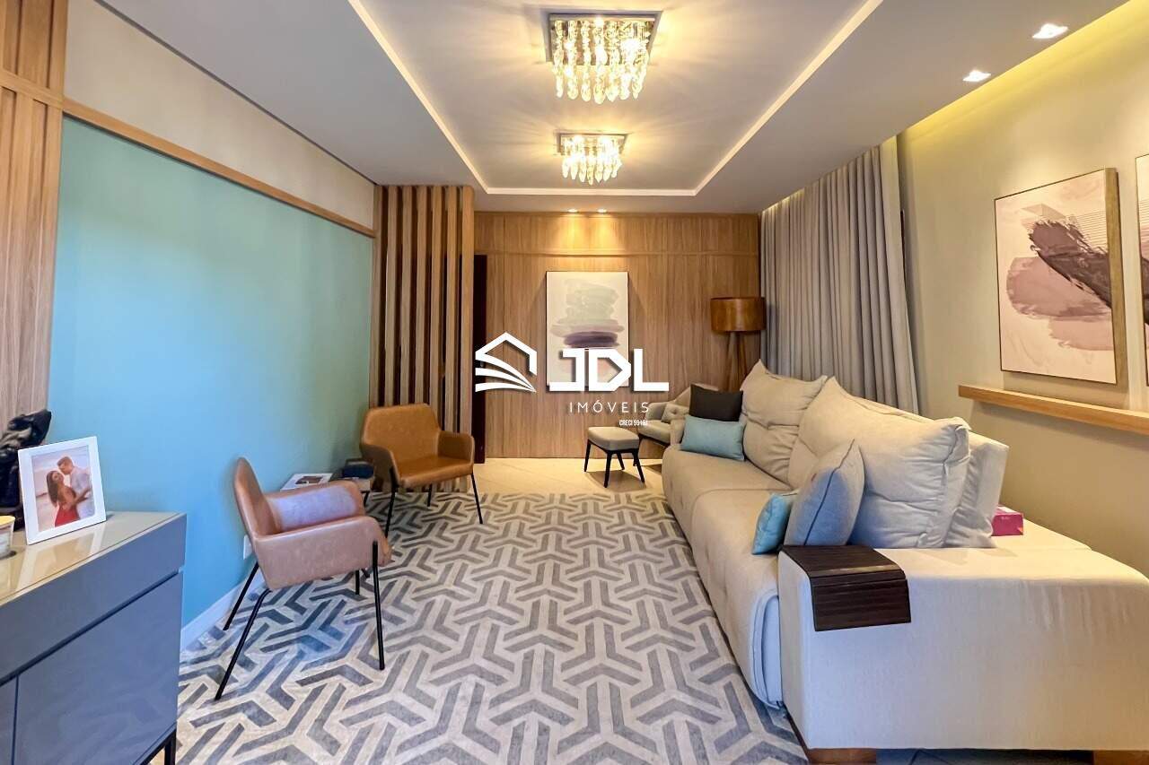 Casa à venda no bairro Velha: 