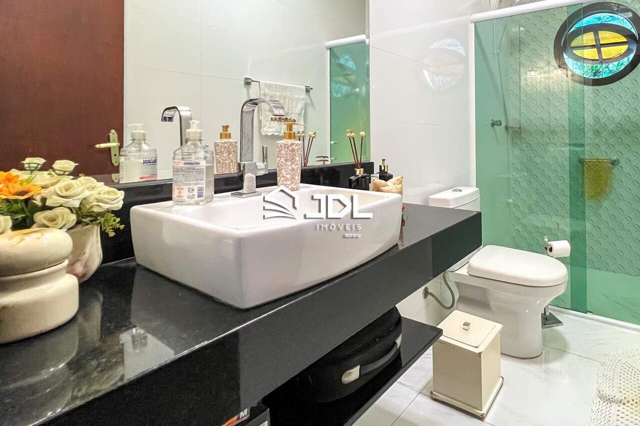 Casa à venda no bairro Velha: 