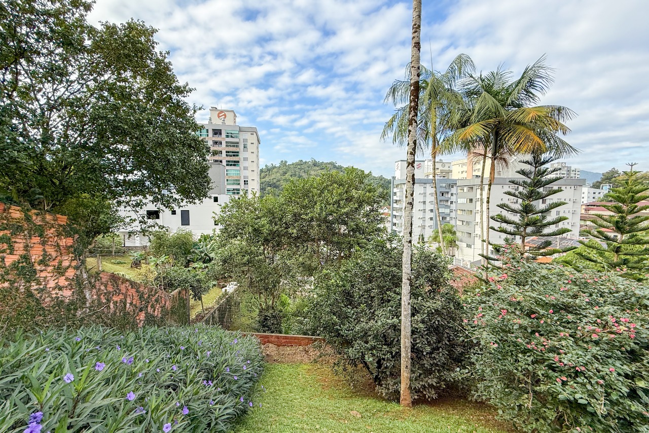Casa à venda no bairro Itoupava Seca: 