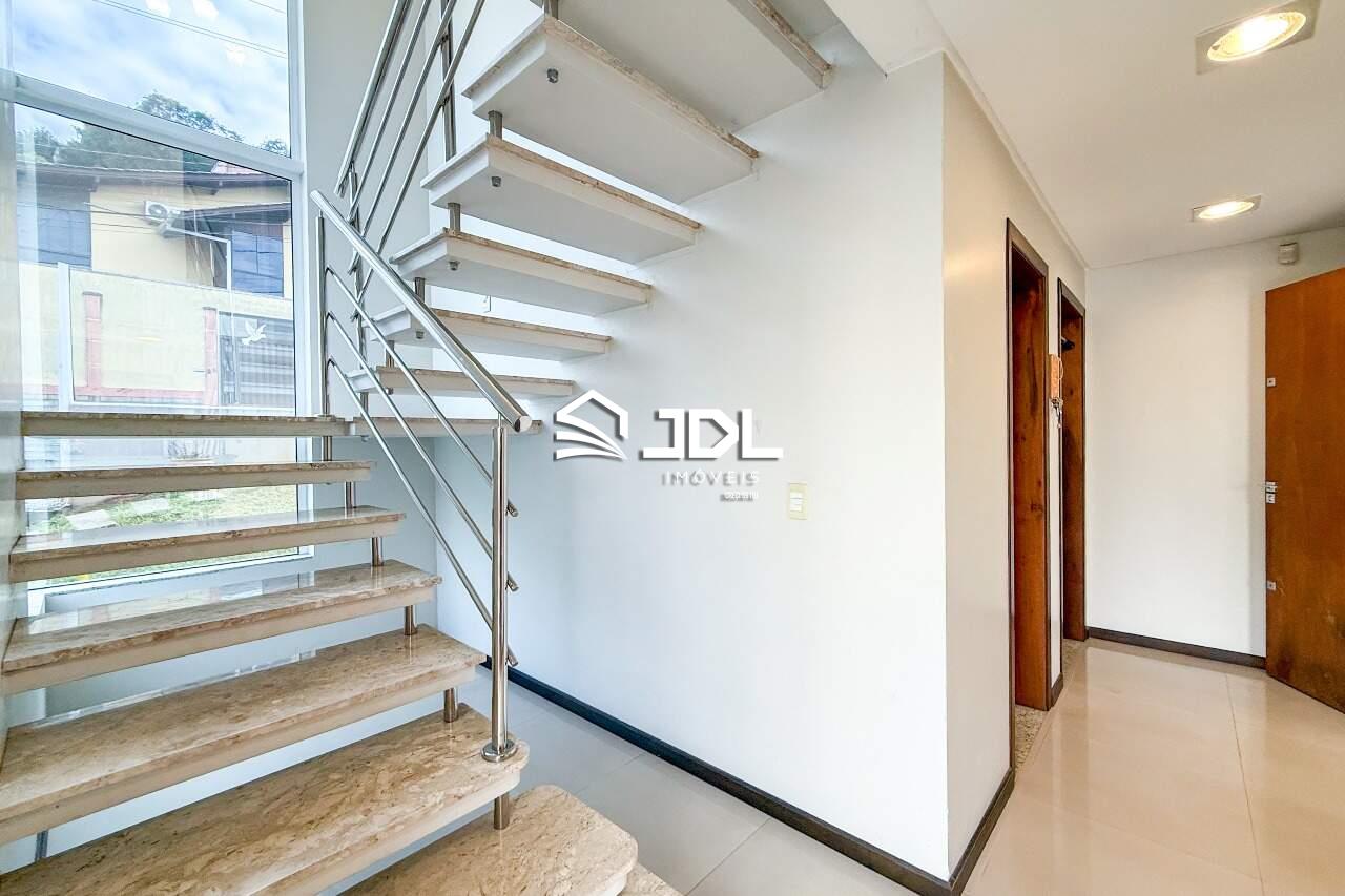 Casa à venda no bairro Itoupava Seca: 