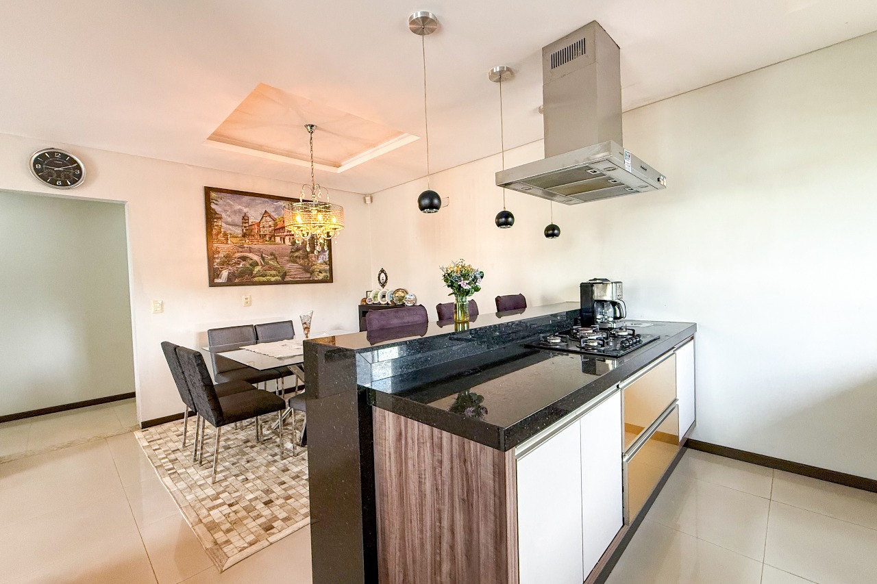 Casa à venda no bairro Itoupava Seca: 