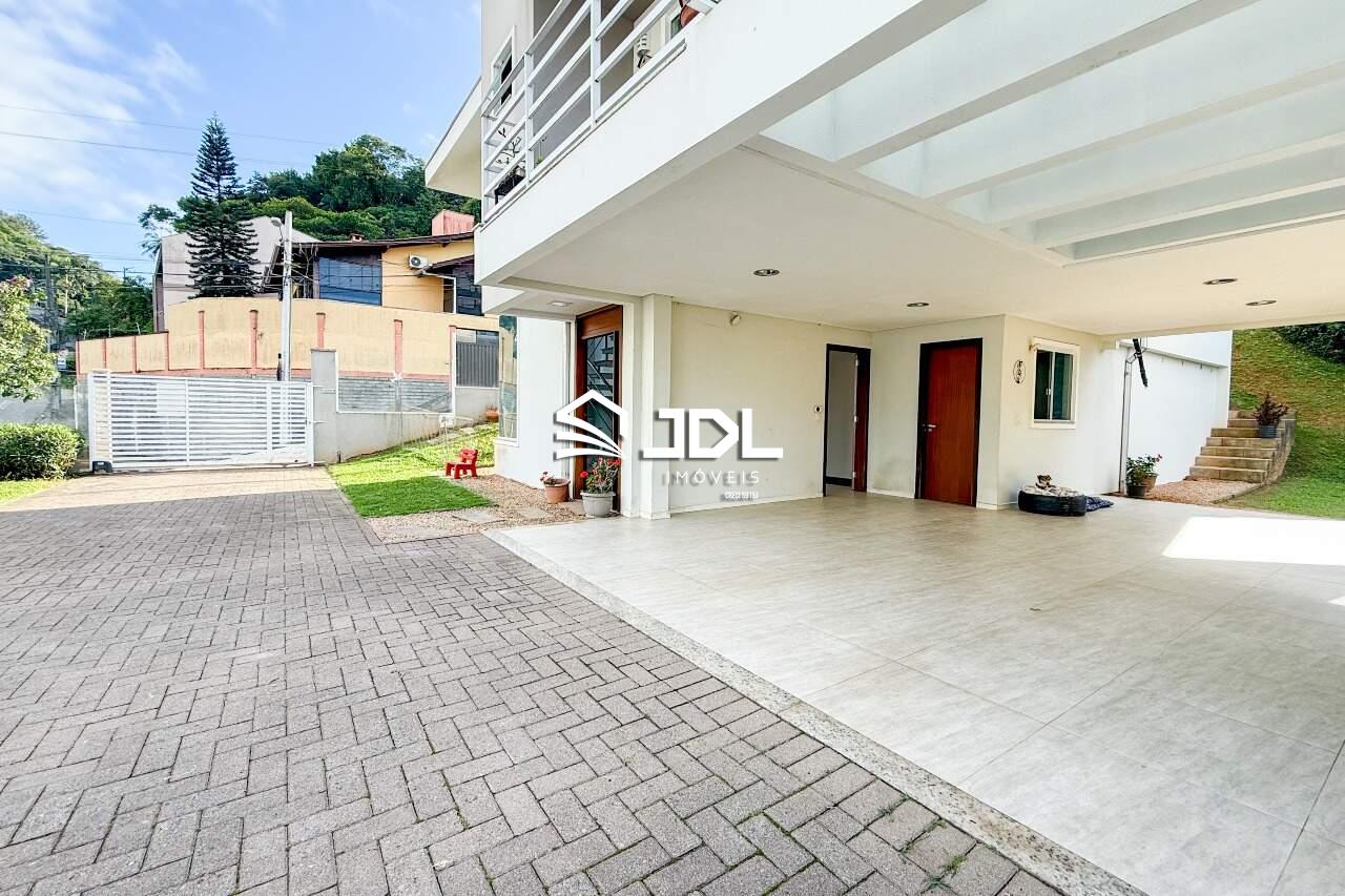 Casa à venda no bairro Itoupava Seca: 