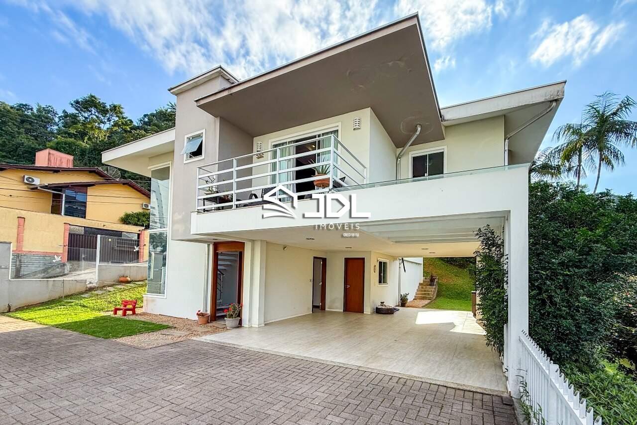 Casa à venda no bairro Itoupava Seca: 