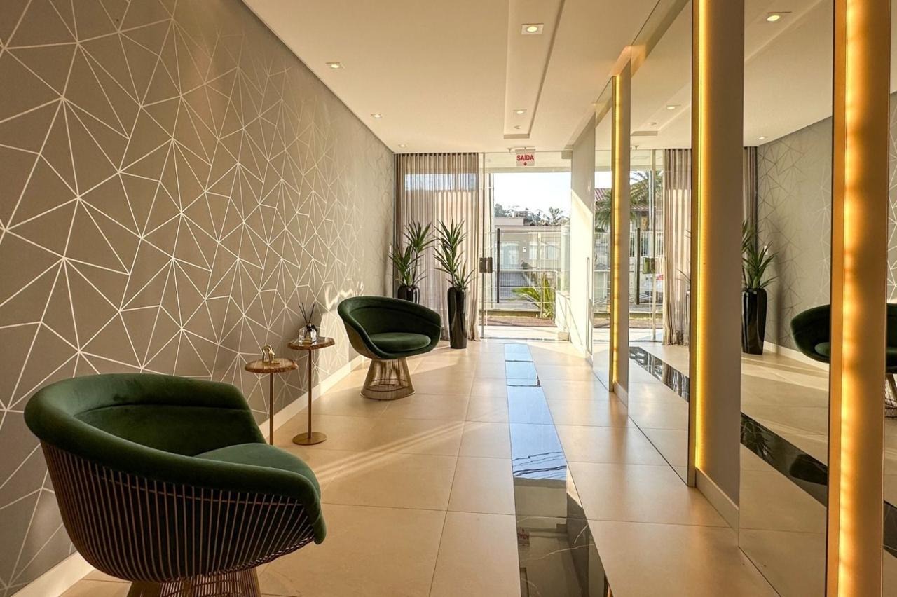 Apartamento à venda no bairro Escola Agrícola: 