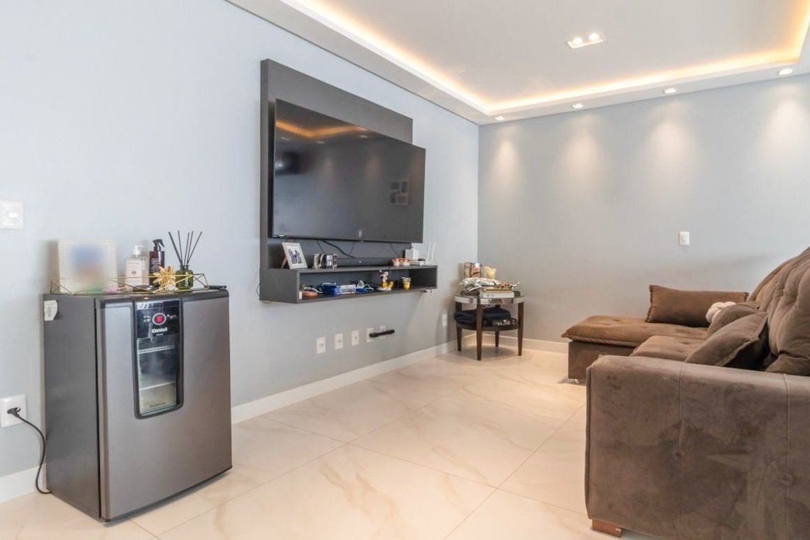 Apartamento à venda no bairro Escola Agrícola: 