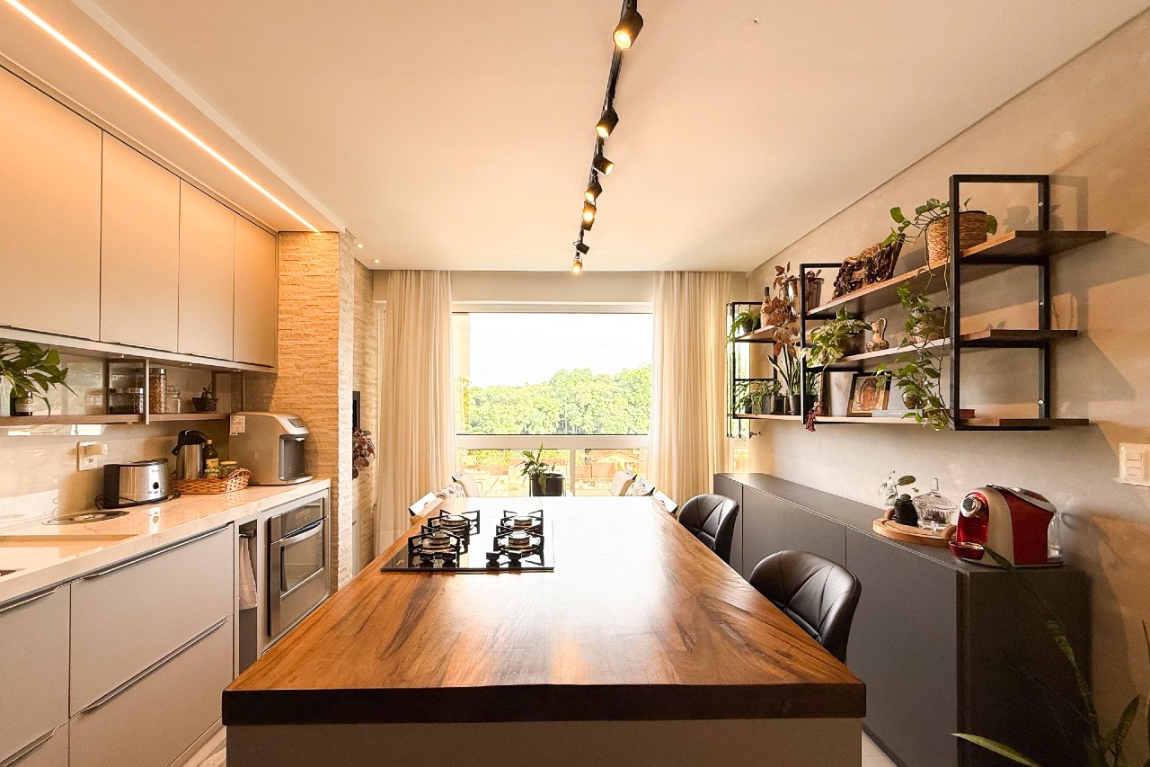 Apartamento à venda no bairro Água Verde: 