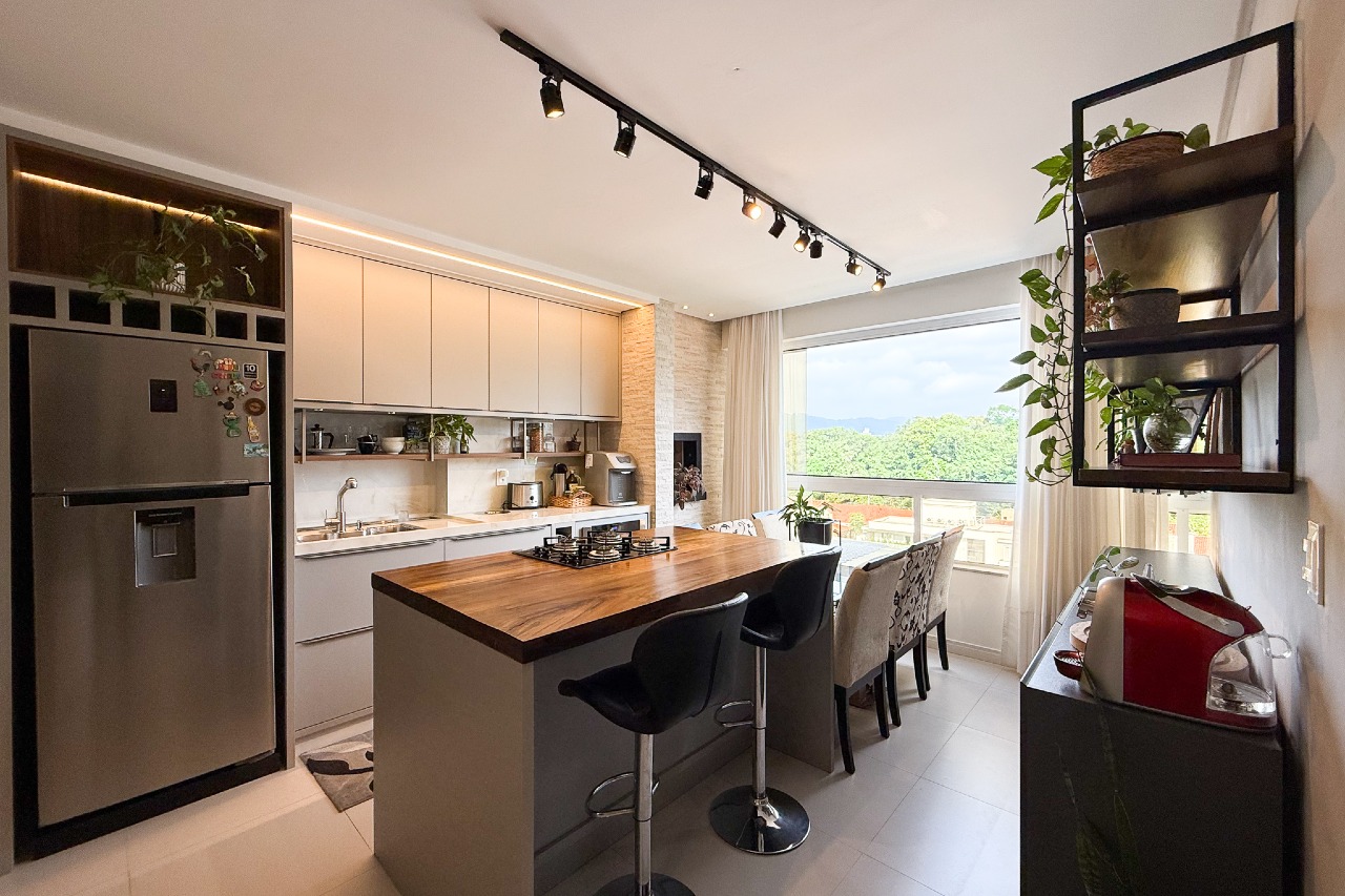 Apartamento à venda no bairro Água Verde: 