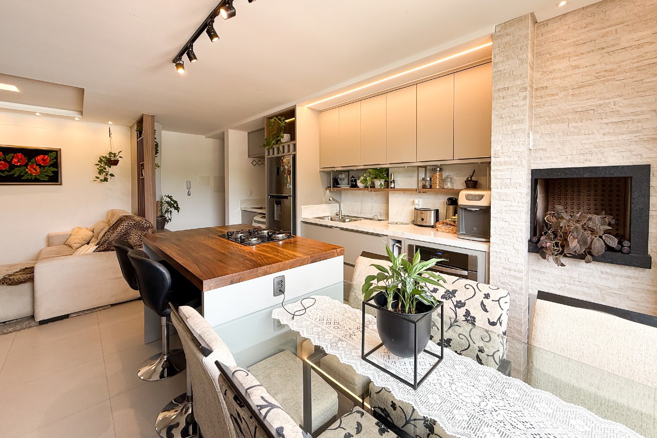 Apartamento à venda no bairro Água Verde: 