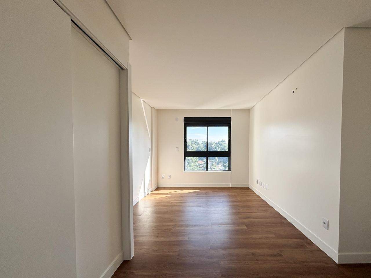 Apartamento à venda no bairro Velha: 