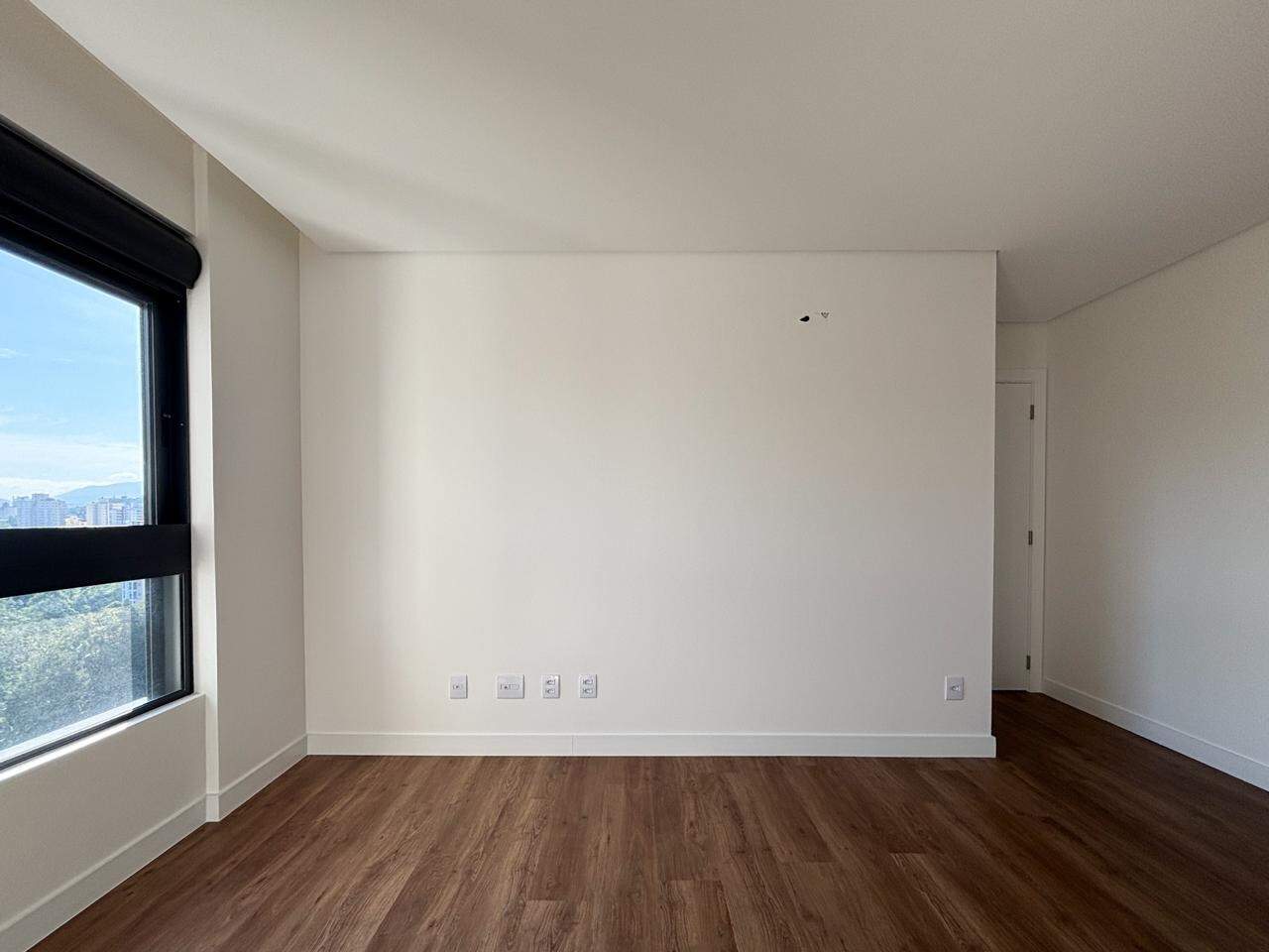 Apartamento à venda no bairro Velha: 