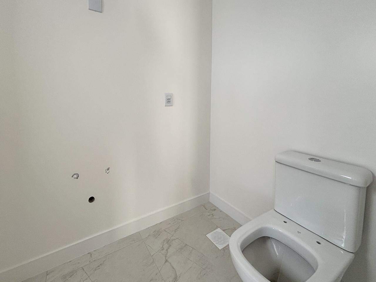 Apartamento à venda no bairro Velha: 