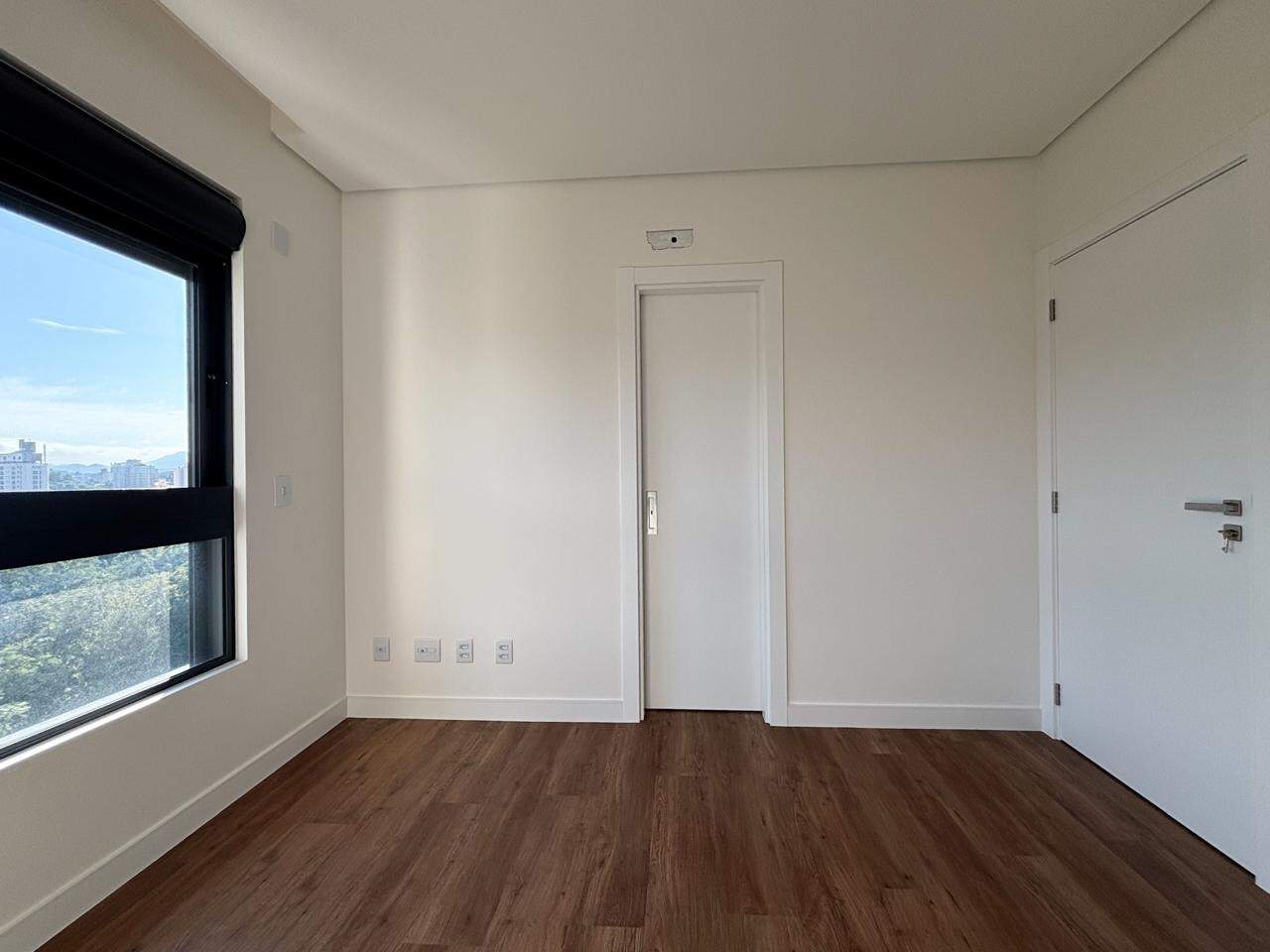 Apartamento à venda no bairro Velha: 