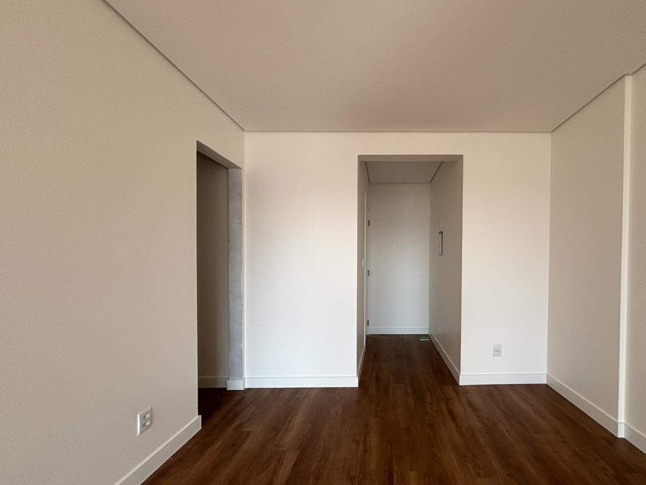 Apartamento à venda no bairro Velha: 
