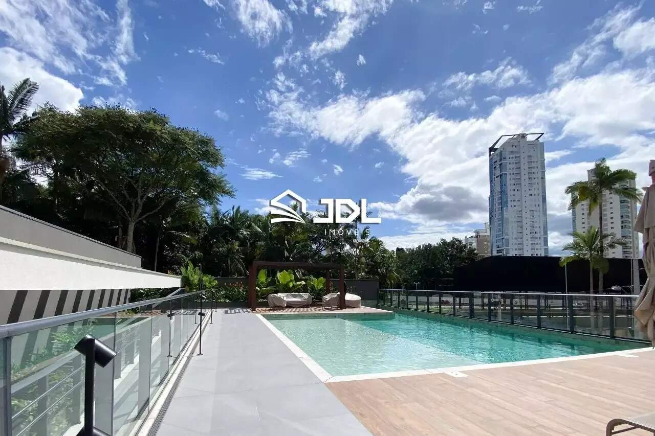 Apartamento à venda no bairro Velha: 