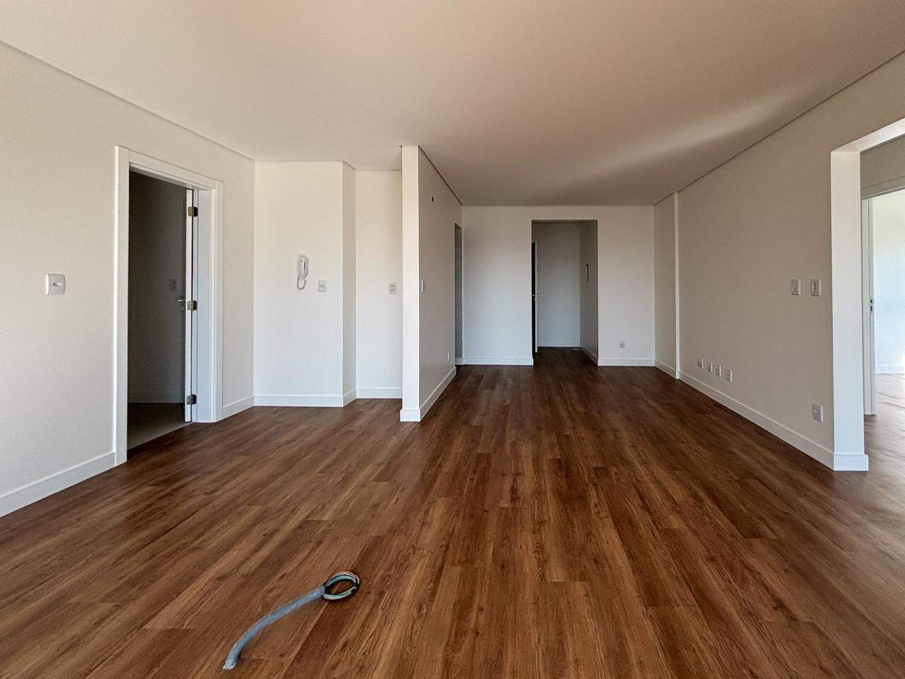Apartamento à venda no bairro Velha: 
