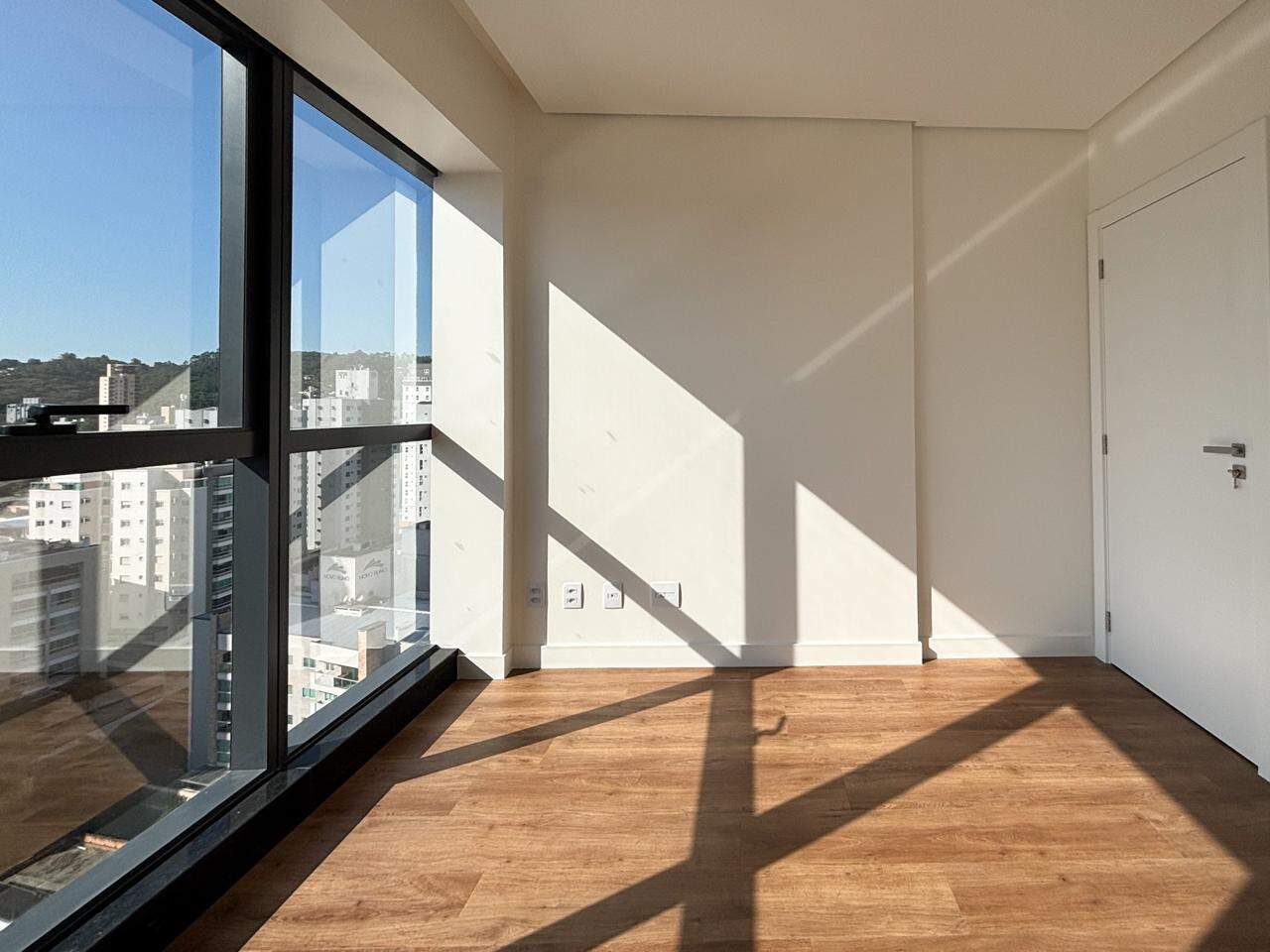 Apartamento à venda no bairro Velha: 