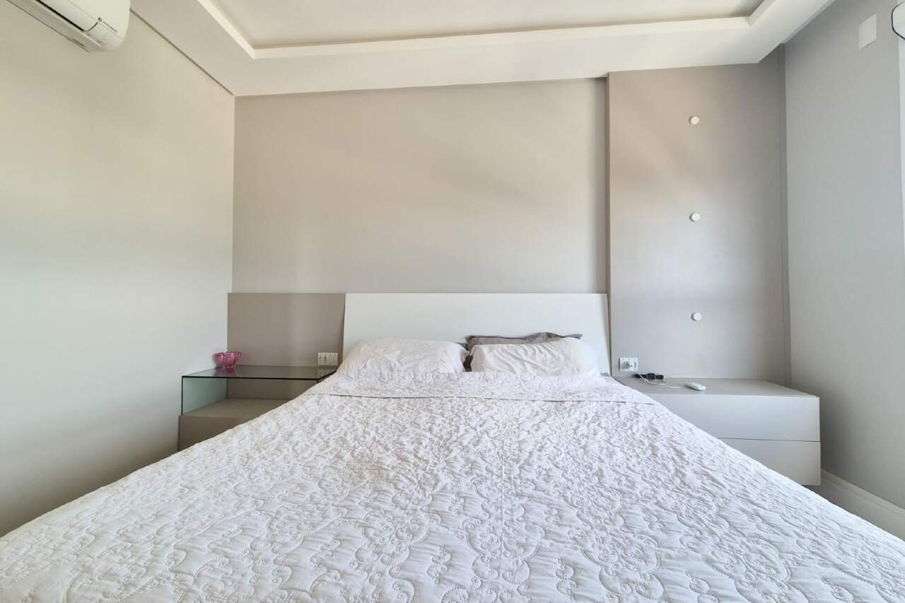 Apartamento à venda no bairro Velha: 