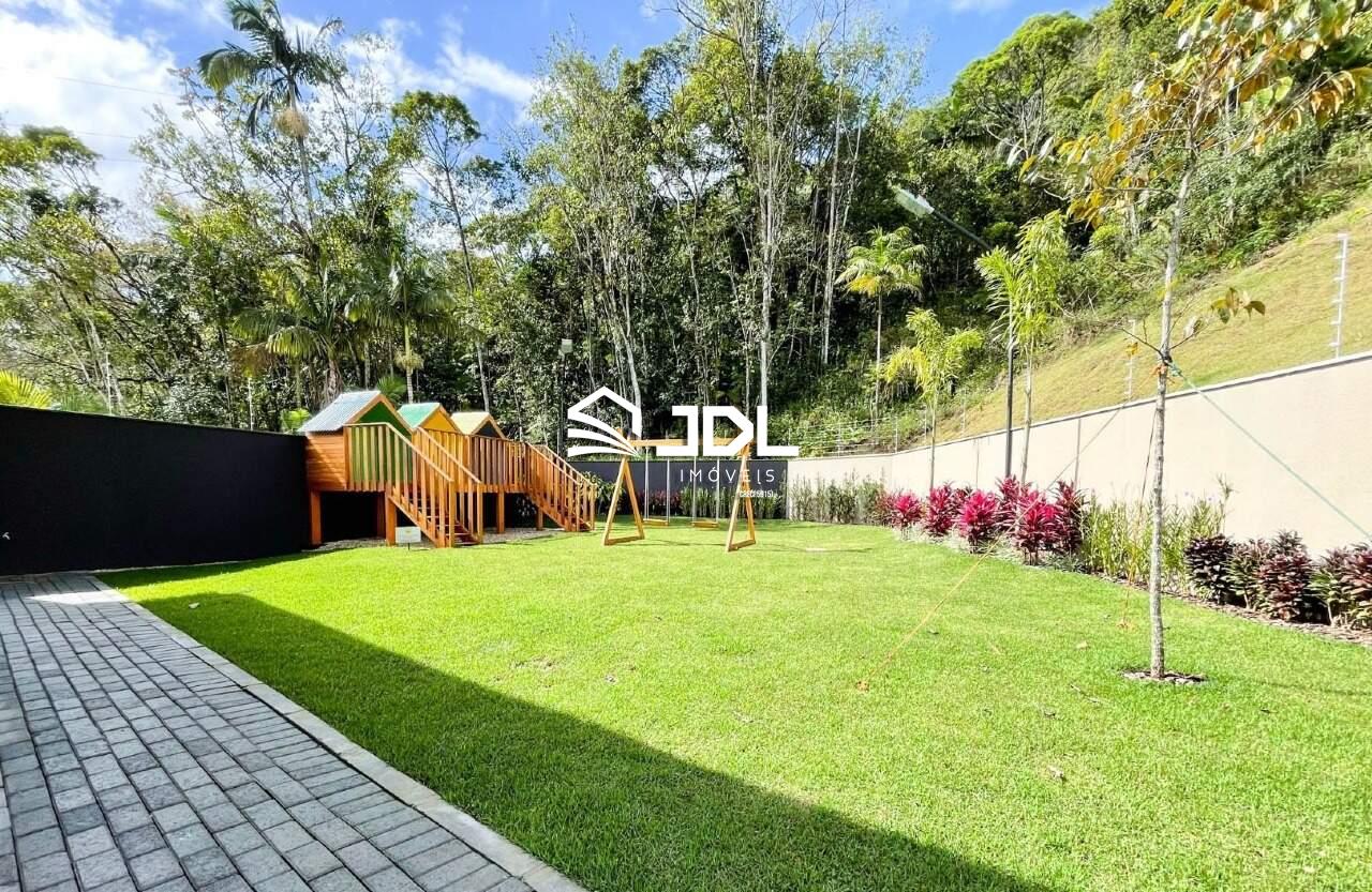 Terreno à venda no bairro Velha: 