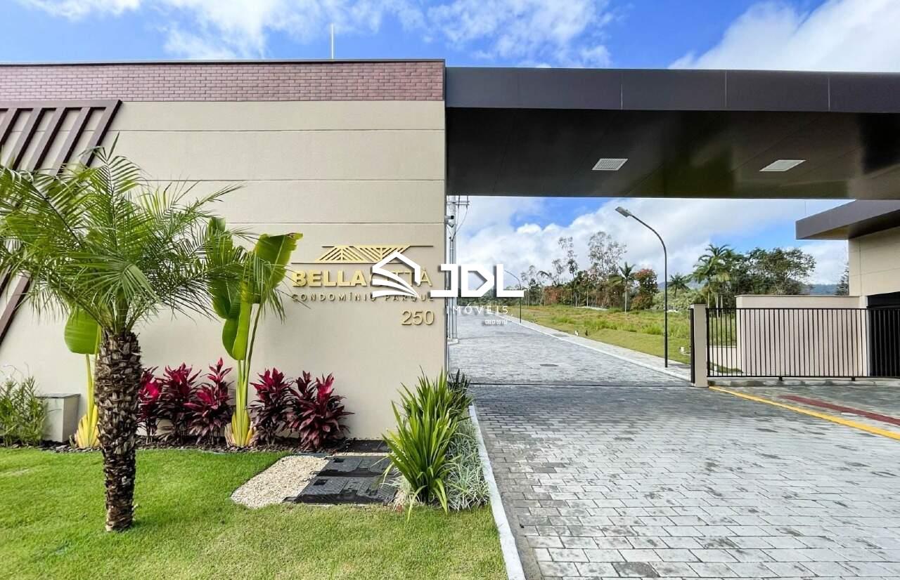 Terreno à venda no bairro Velha: 