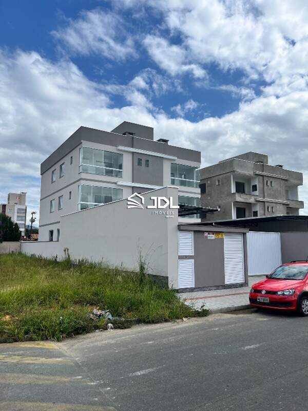 Apartamento à venda no bairro Carijós: 