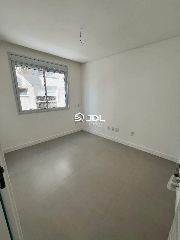 Apartamento à venda no bairro Trindade : 