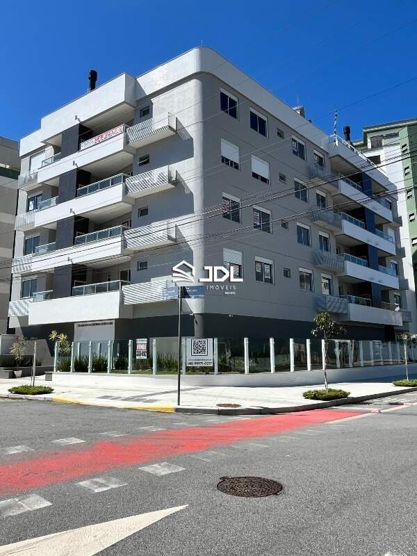 Apartamento à venda no bairro Trindade : 