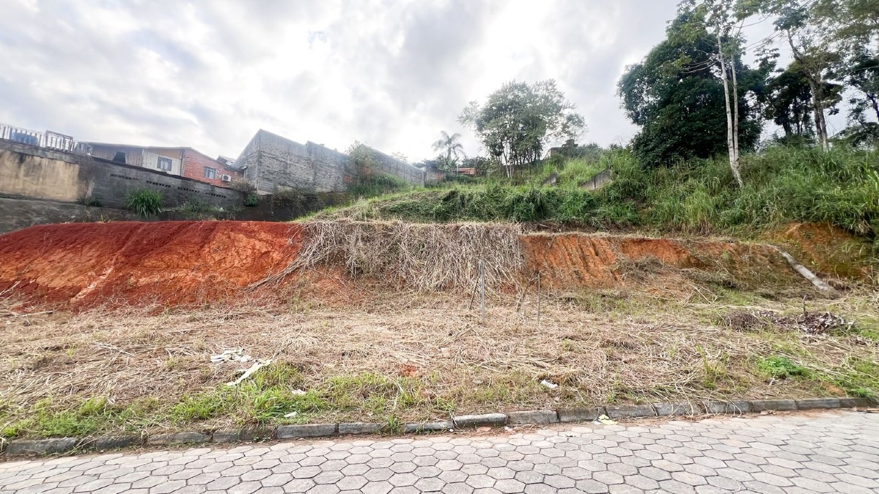 Terreno à venda no bairro Salto do Norte: 