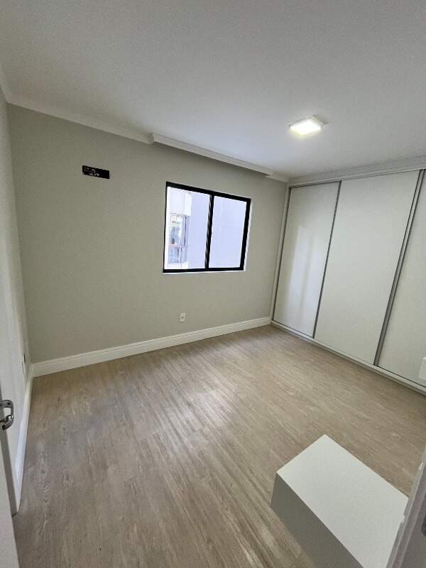 Apartamento à venda no bairro Barra Sul: