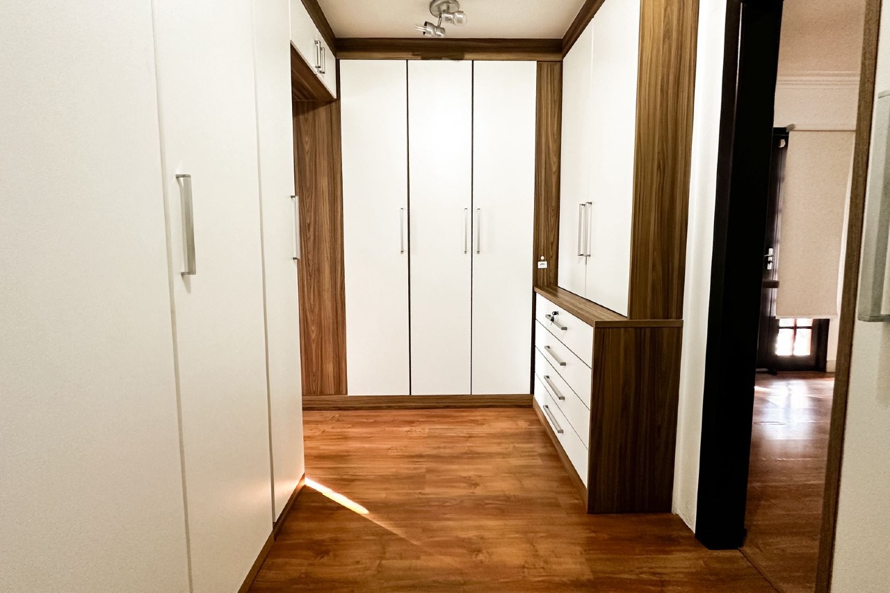 Casa à venda no bairro Escola Agrícola: 