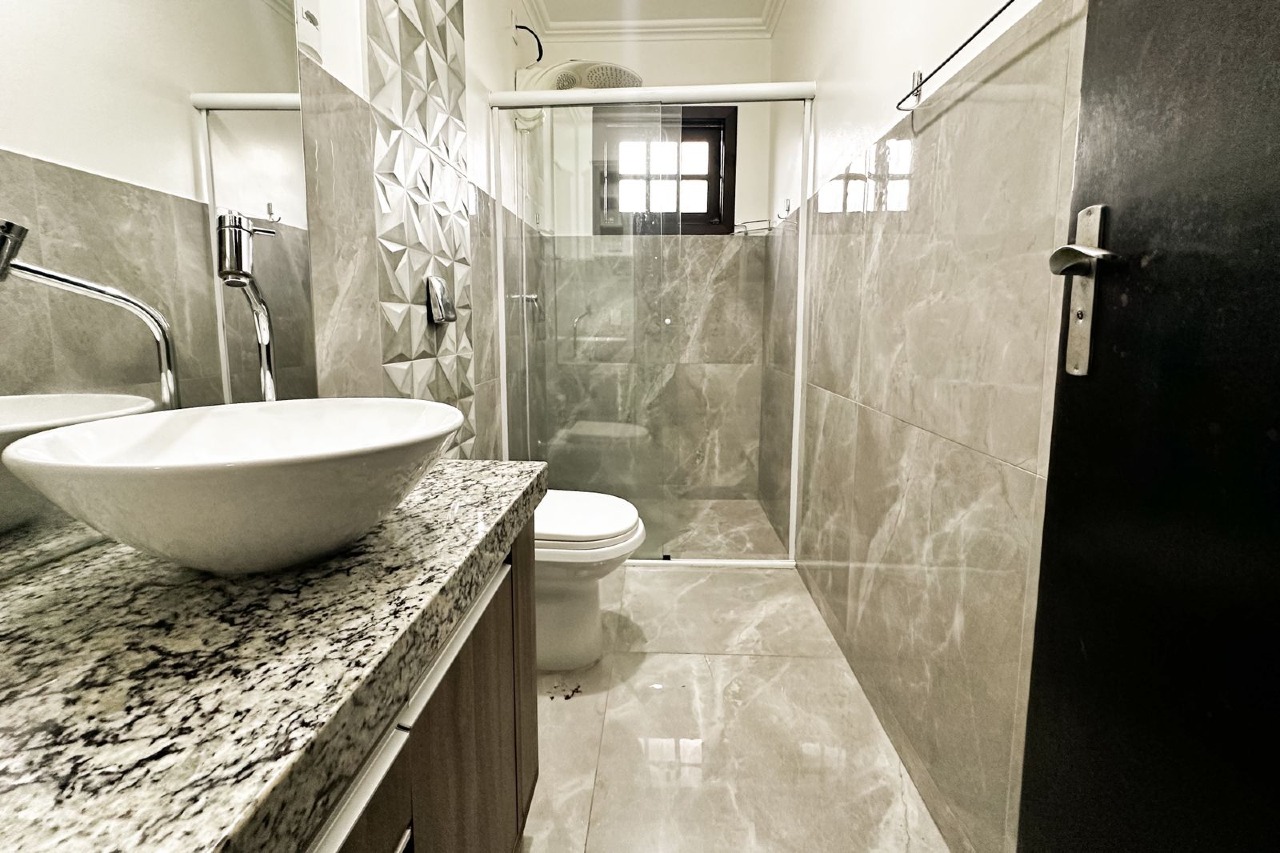 Casa à venda no bairro Escola Agrícola: 