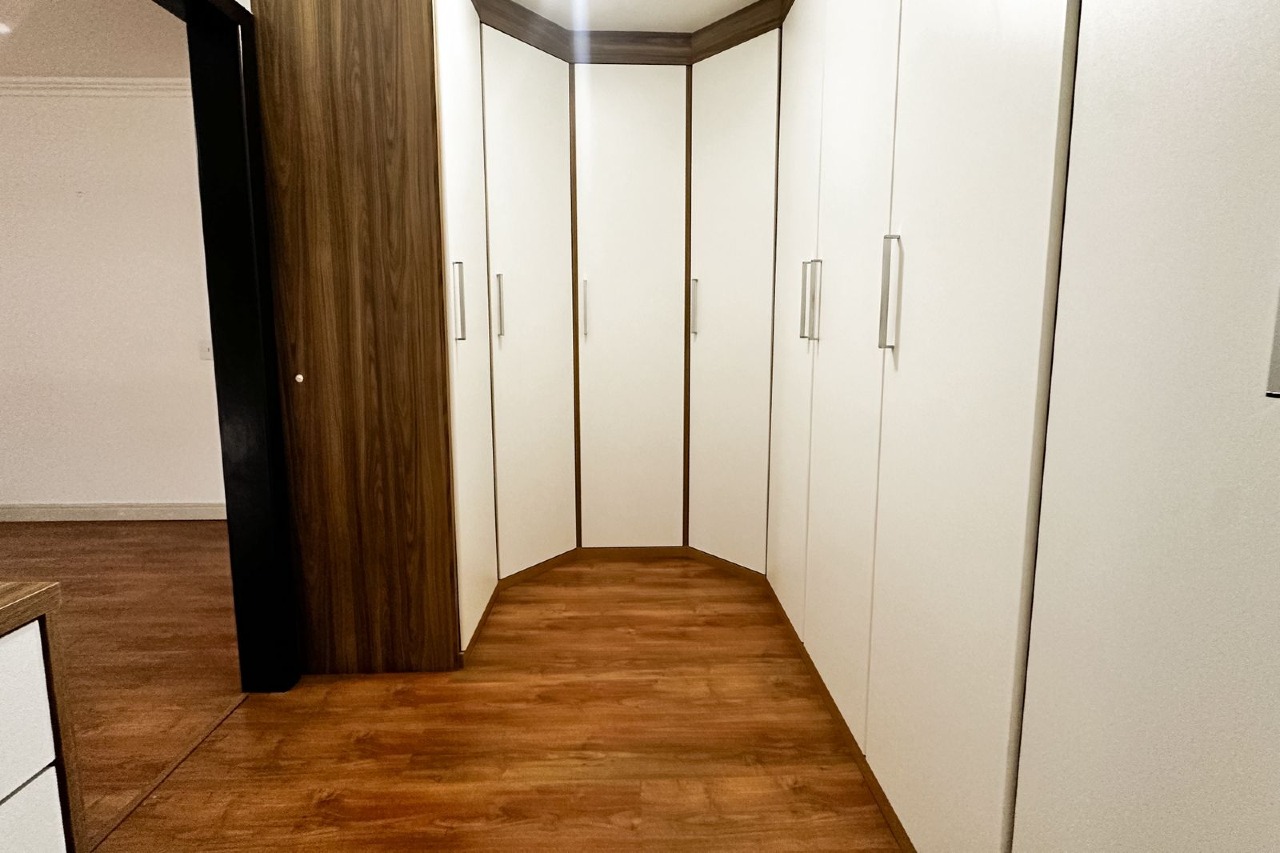 Casa à venda no bairro Escola Agrícola: 