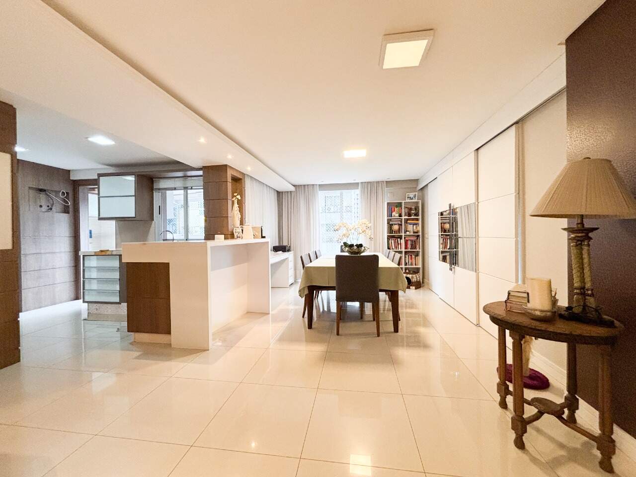 Apartamento à venda no bairro Vila Nova: