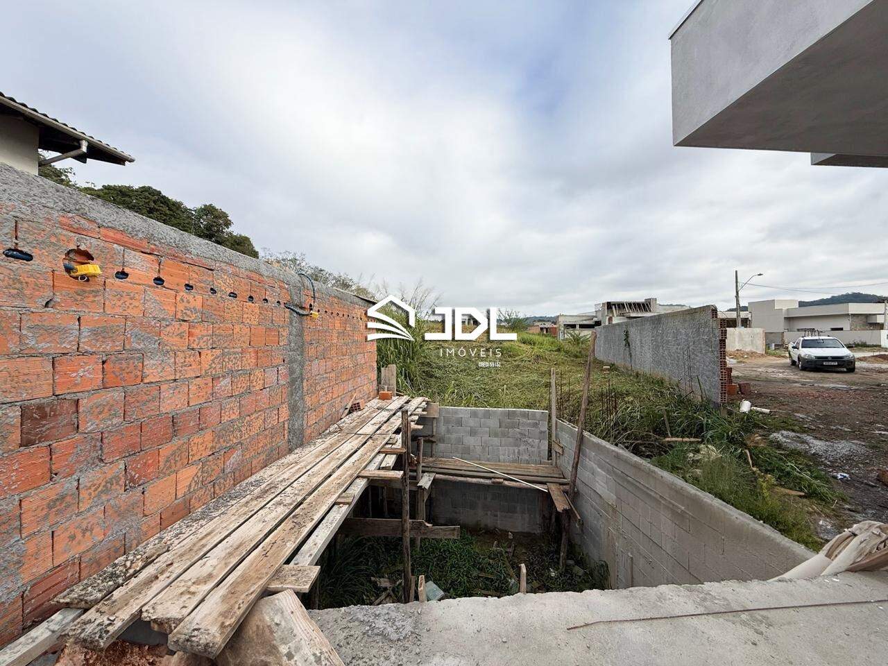 Casa à venda no bairro Bela Vista: